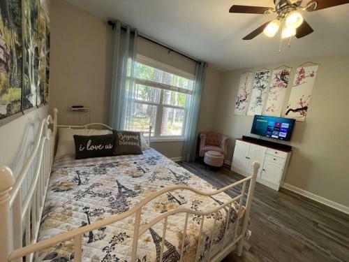 Sleep 10, New Construction Home, Half Mile To Beach, 3 Bd 2 Ba, 6 Beds