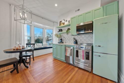 Hotel Beautiful Condo Close To Bait House Brewery
