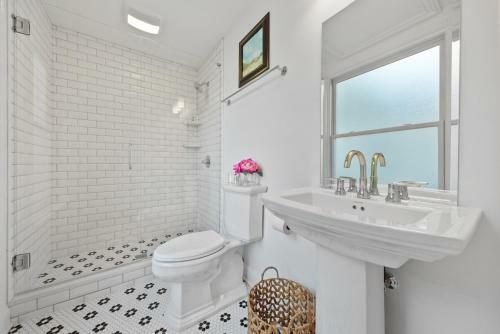 Hotel Beautiful Condo Close To Bait House Brewery