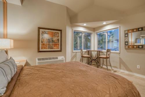 Hotel River Ridge 414b