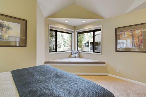 Hotel River Ridge 424b
