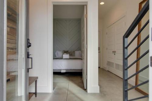 Gathering Place 536