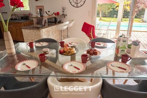 Beautiful Louisiana Villa Sleeps 6 With Pool Without Screws