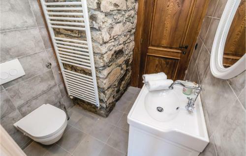 Three-bedroom Holiday Home In Skrad