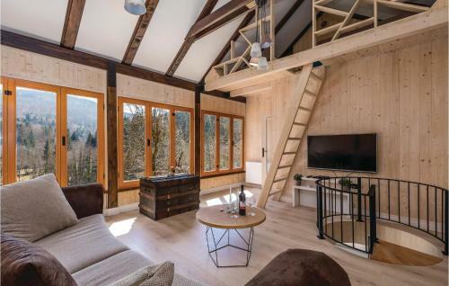 Three-bedroom Holiday Home In Skrad