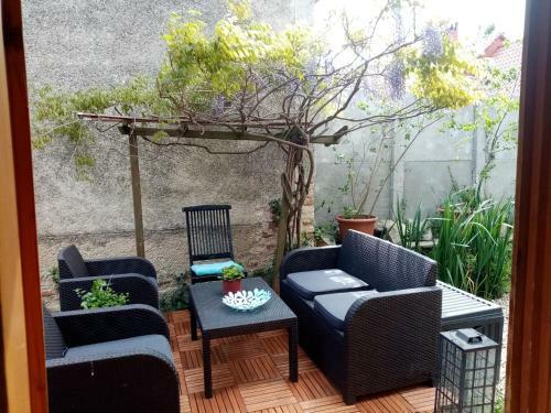 Hostal K?szeghegyalja Vend�gh�z
