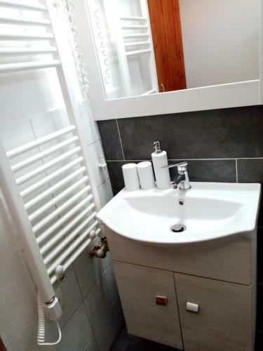 Hostal K?szeghegyalja Vend�gh�z