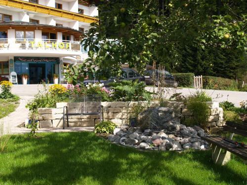 Hostal Pension Talblick In W�ngle Bei Reutte