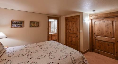 Apartamento Spacious & Cozy Condo With Wood Fireplace Condo