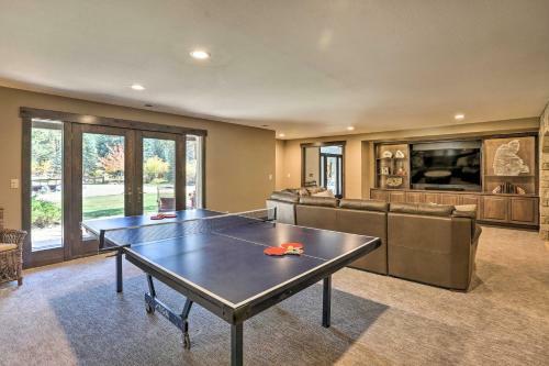 Stunning Evergreen Mountain Home On Private Stream