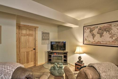 Lazy Moose Cabin With Wraparound Deck And Privacy!