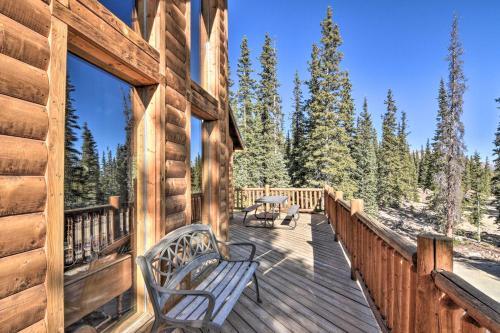 Lazy Moose Cabin With Wraparound Deck And Privacy!
