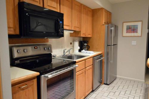 Durant Condominiums Unit B202
