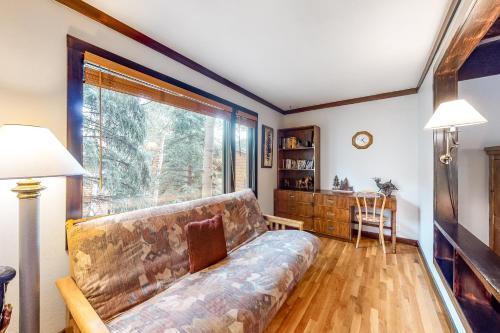 Tennis Townhome 1323