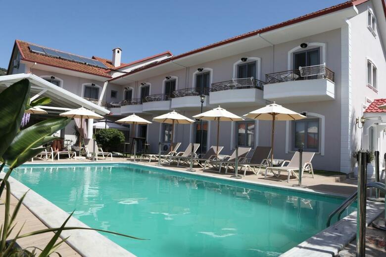 Caretta - Caretta Hotel
