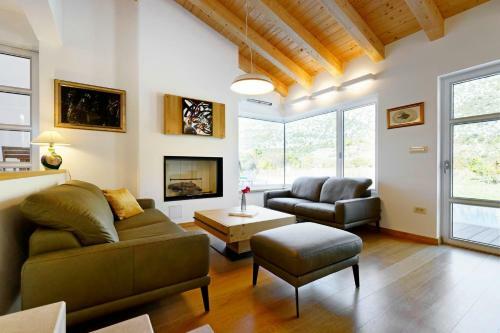 Villa Jure With Heated Pool And Electric Vehicle Station