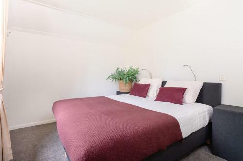 Hotel Luxury Group Accommodation For 14 People