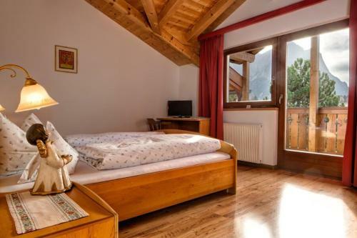 Solaia Hotel & Guesthouse