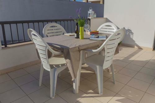 Apartamento Mareinsicilia: Appartamenti Larica