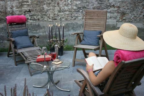 N�5 � Bed & Breakfast