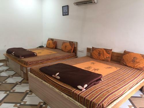 Hotel Rama's Resort