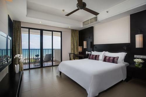 Hotel Ramada Plaza By Wyndham Sanya Bay