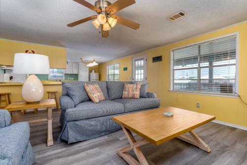 Casa Azul - 315 Port Royal Home