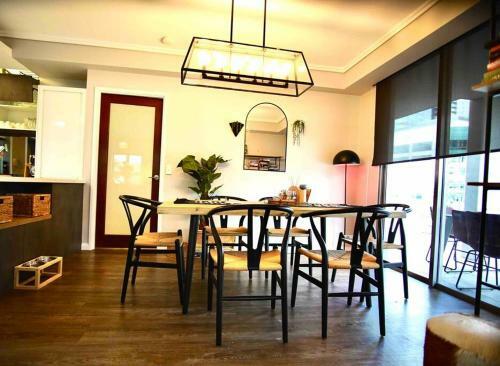 St Johns Apartment 3 Bed 2.5 Bath 2 Carpark Brisbane Cbd