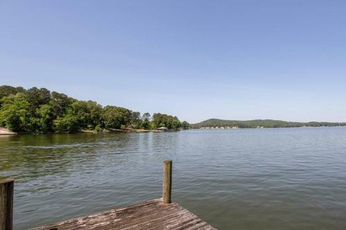 Livin' La Vida Lake By Lojo
