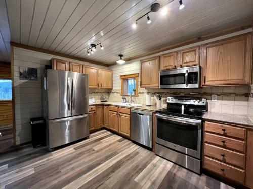 Aurora Ridge Cabin