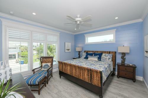 Bayfront Retreat By Ami Locals