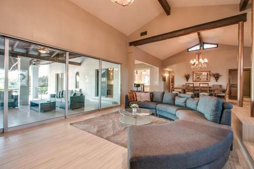 Spectacular Fountain Hills 5 Bdrm Wpool And Views