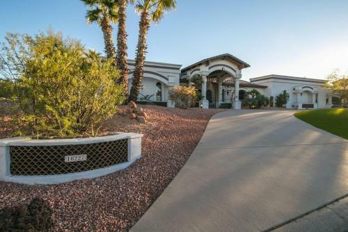 Spectacular Fountain Hills 5 Bdrm Wpool And Views