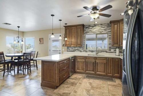 Fountain Hiils 4 Bdrm Wbreathtaking Views & Pool