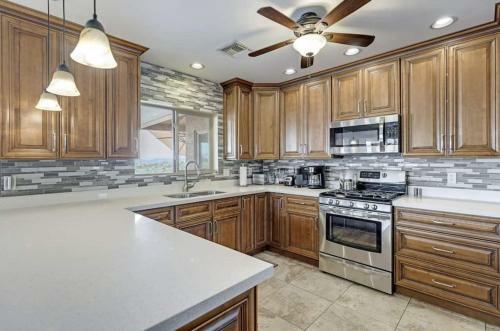 Fountain Hiils 4 Bdrm Wbreathtaking Views & Pool