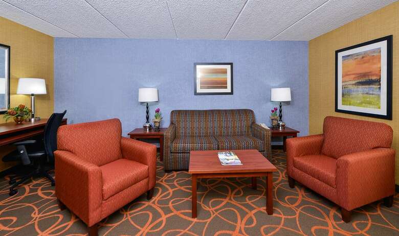 Best Western Plus Fresno Airport Hotel