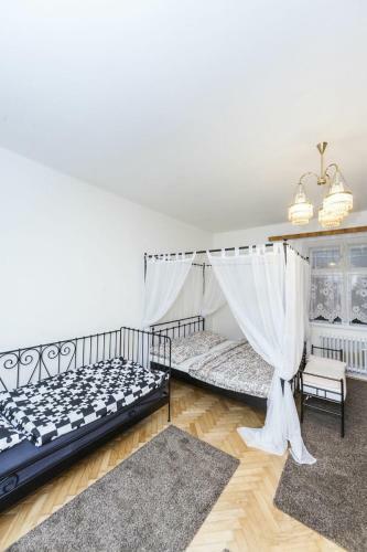Fairytale Apartment Under The Castle - 5 Min City!