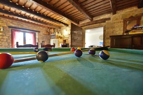 Hostal Holiday House Lena