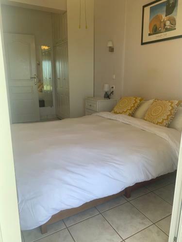 Three Bay Villa Kavvadades
