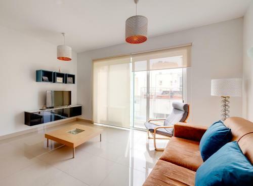 Prime Location Apartment With Side Seaviews