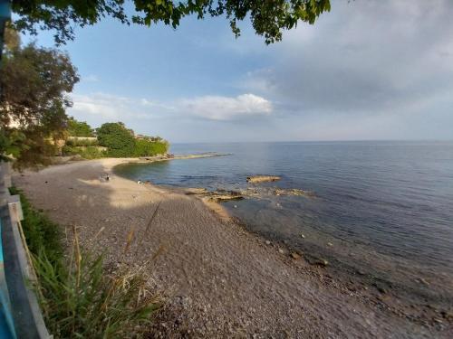 Apartamento Beach Front With Great See View Next To Incekum