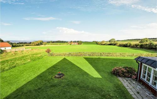 Stunning Home In B�stad With Wifi And 3 Bedrooms
