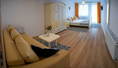 Hostal Poiana Brazilor