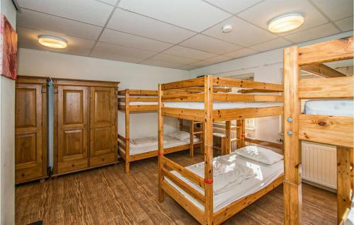 Awesome Home In Den Ham With Wifi And 5 Bedrooms
