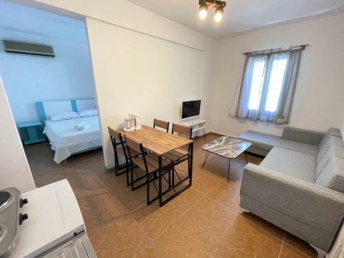 Esmana Hotel