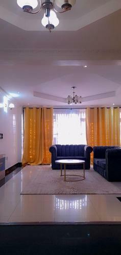 Vee's Apartment