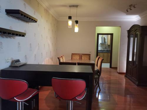 Nile Maadi Modern 3 Bedroom Apartment