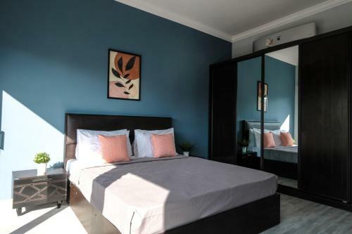 The Waterway 3 Bedroom Serviced Apartment