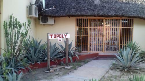 Apartamento Topoly : Self Catering , Room 1 ( B&B ) And Room 2 ( B&B )