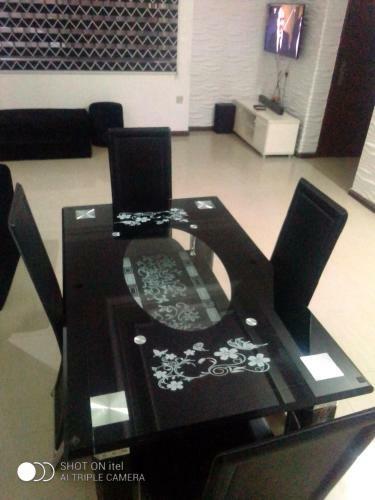 Apartamento Derin Court